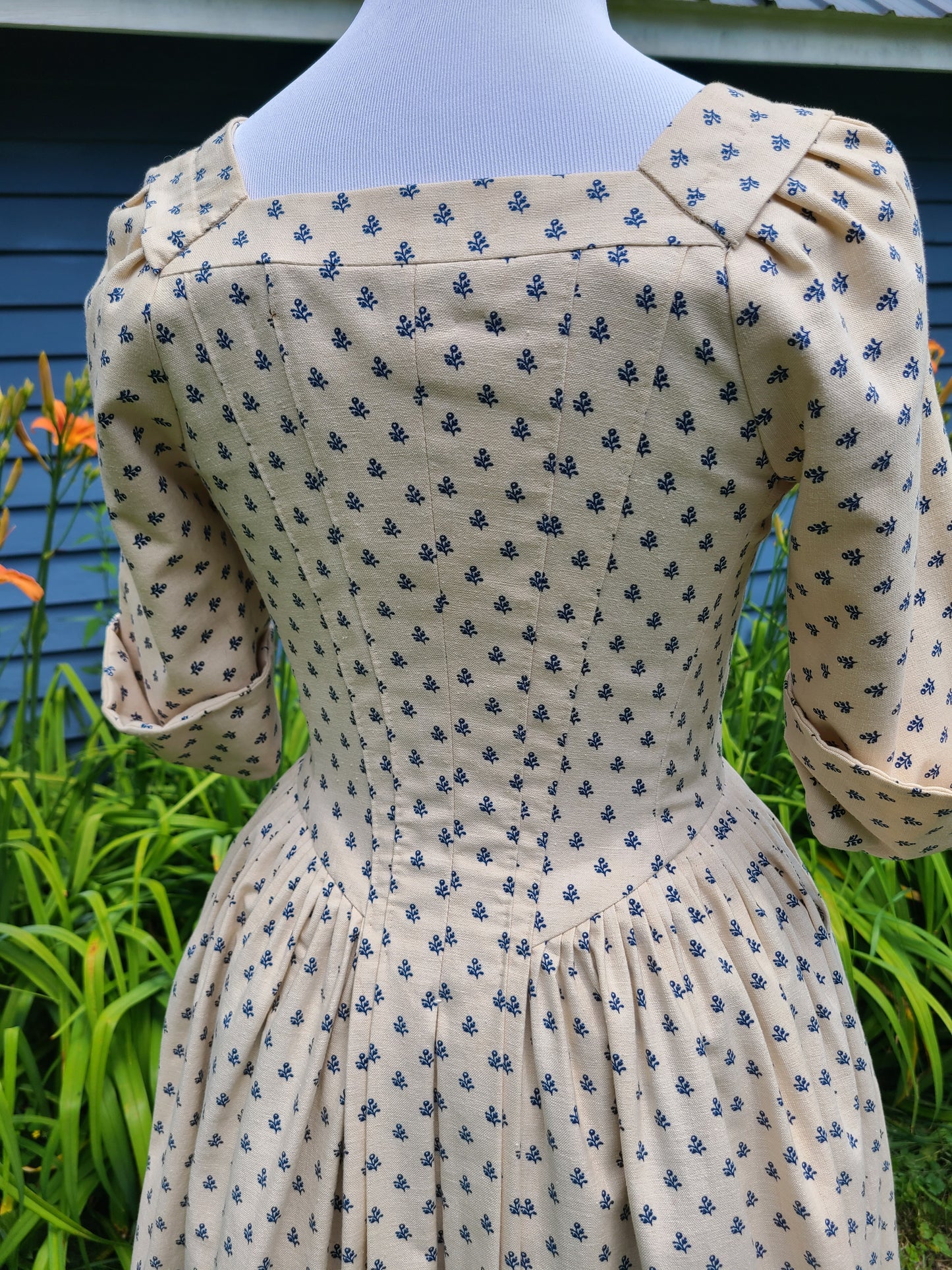 1770s Silly Sisters Gown and Petticoat