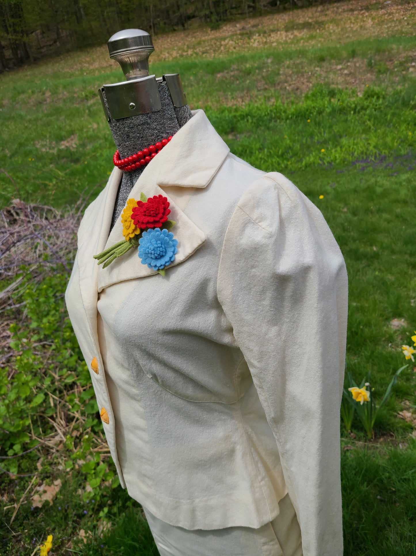 Vintage 1930s Cream Wool Suit