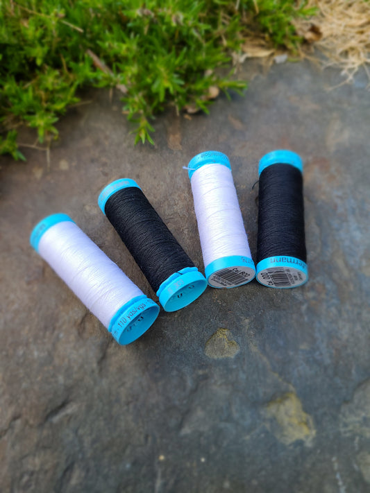 Silk Thread - Black and White