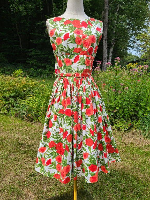 Vintage 1950s Cotton Print Dress – At the Sign of the Golden Scissors Vintage 1950s Cotton Print Dress – At the Sign of the Golden Scissors