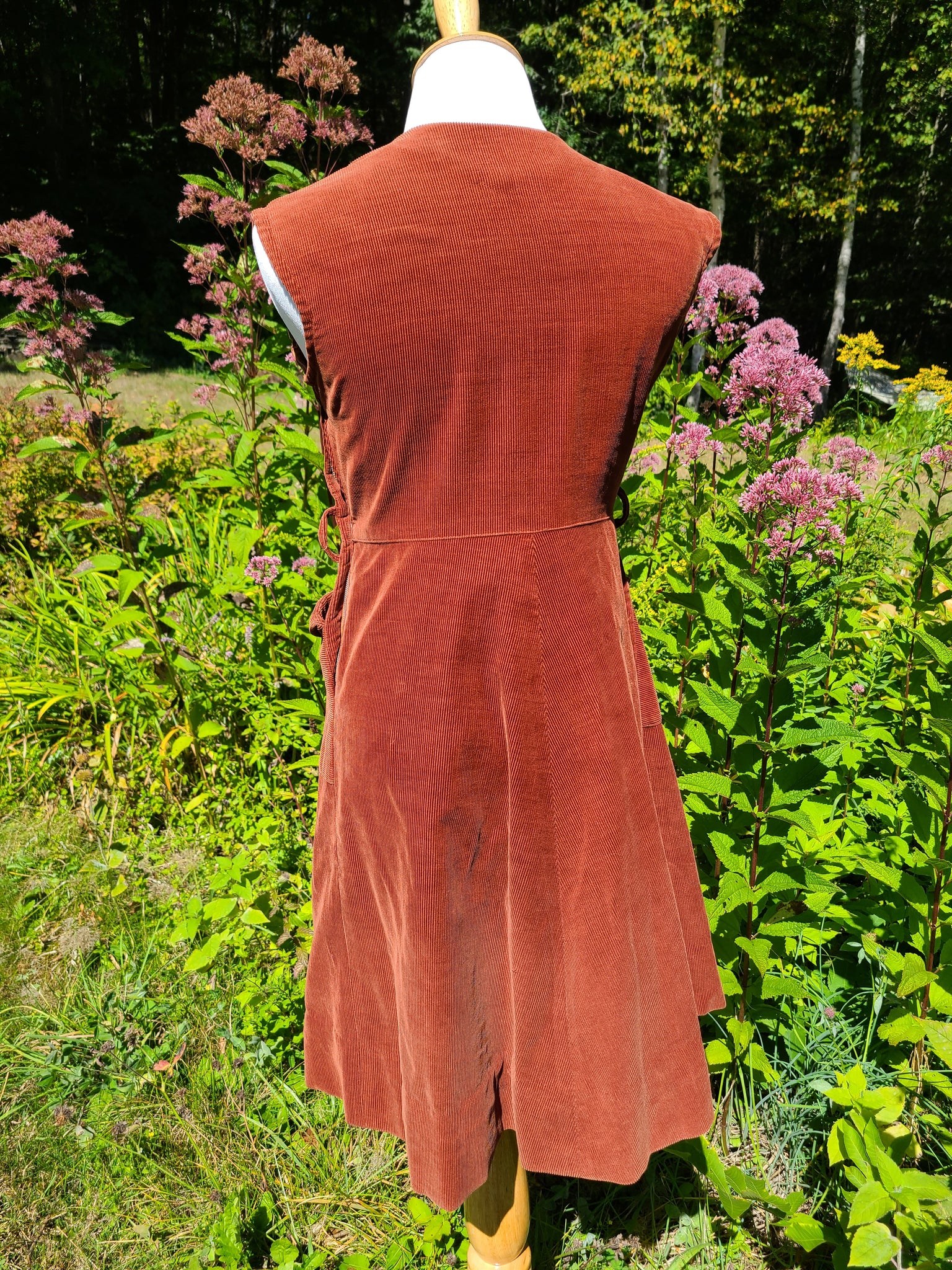 1950s Corduroy Dress – At the Sign of the Golden Scissors 1950s Corduroy Dress – At the Sign of the Golden Scissors