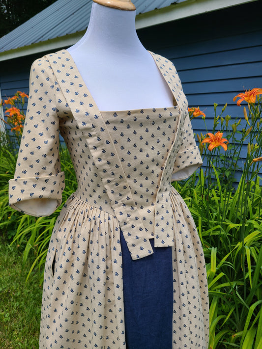 1770s Silly Sisters Gown and Petticoat