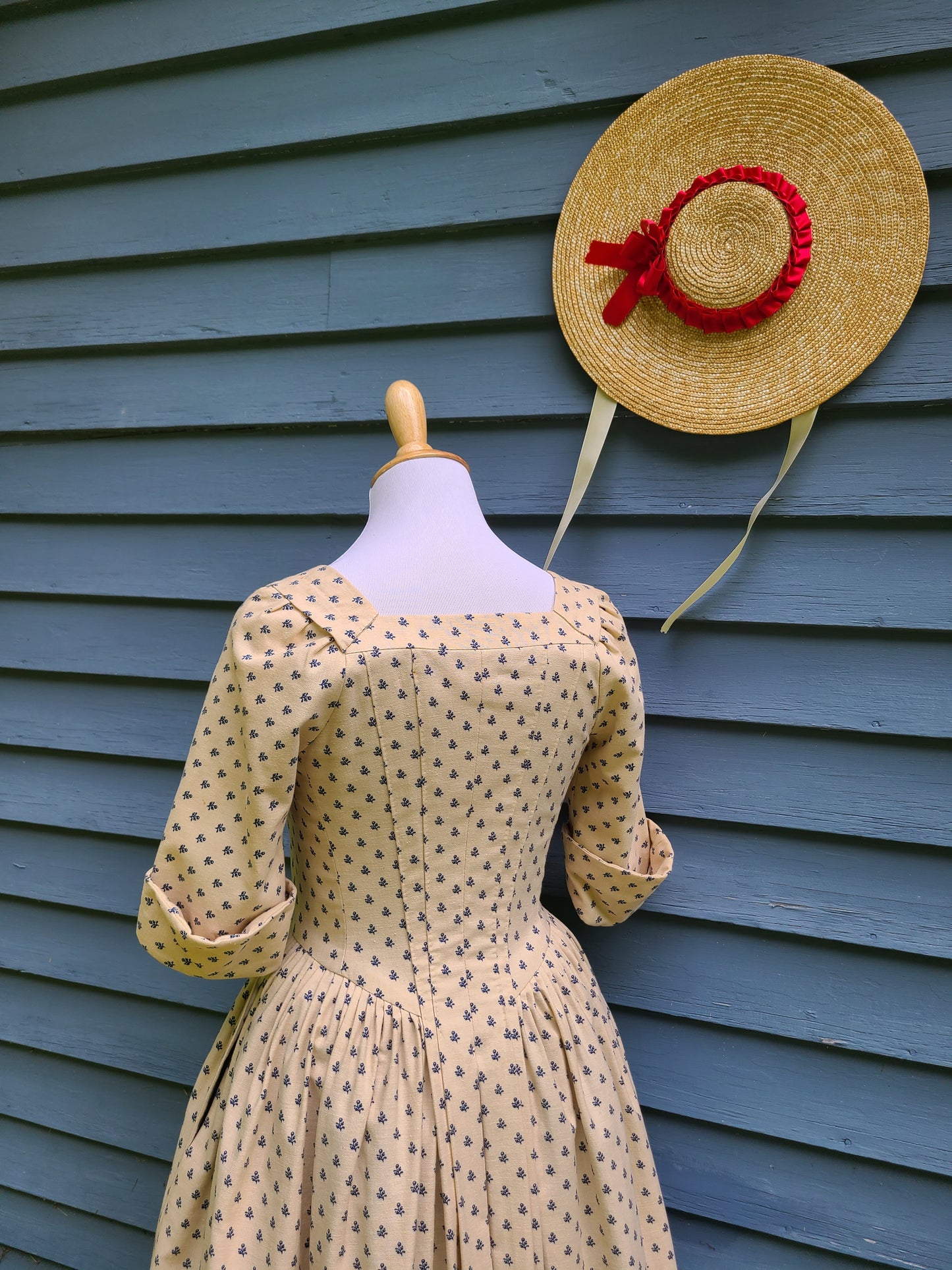 1770s Silly Sisters Gown and Petticoat