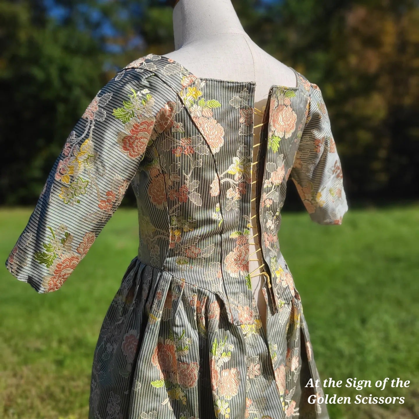 18th Century Girls Gown Pattern – At the Sign of the Golden Scissors