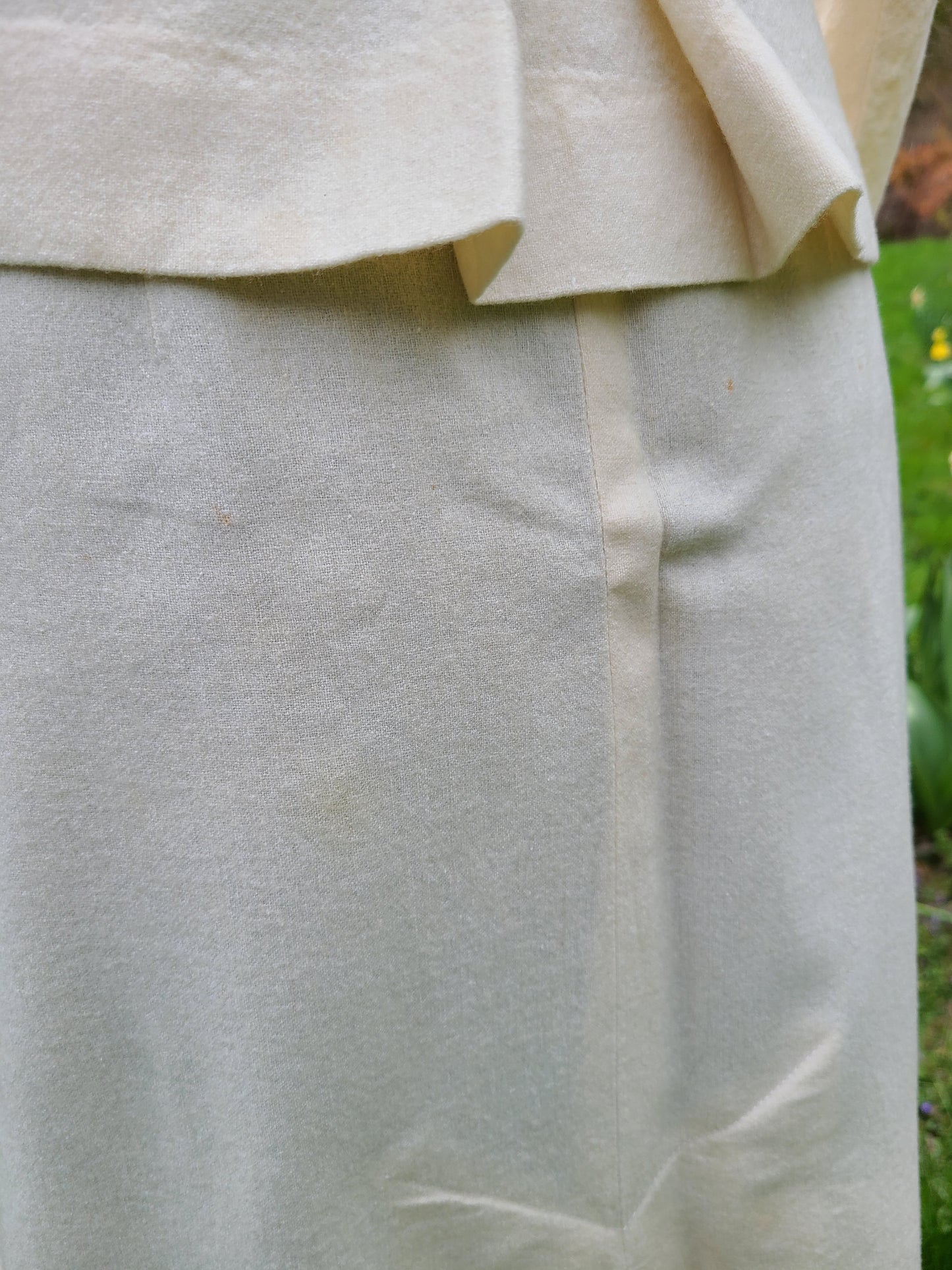 Vintage 1930s Cream Wool Suit