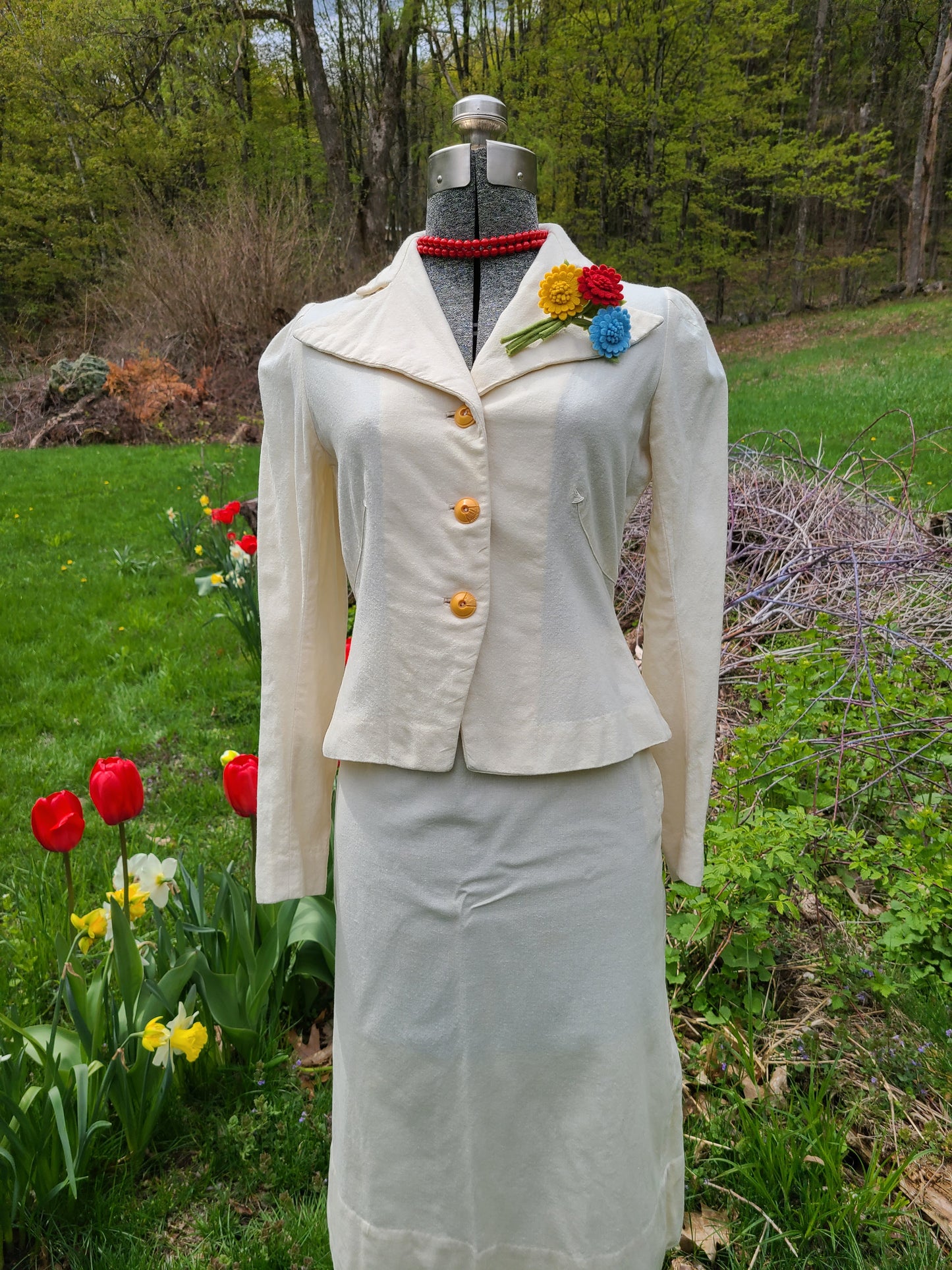 Vintage 1930s Cream Wool Suit