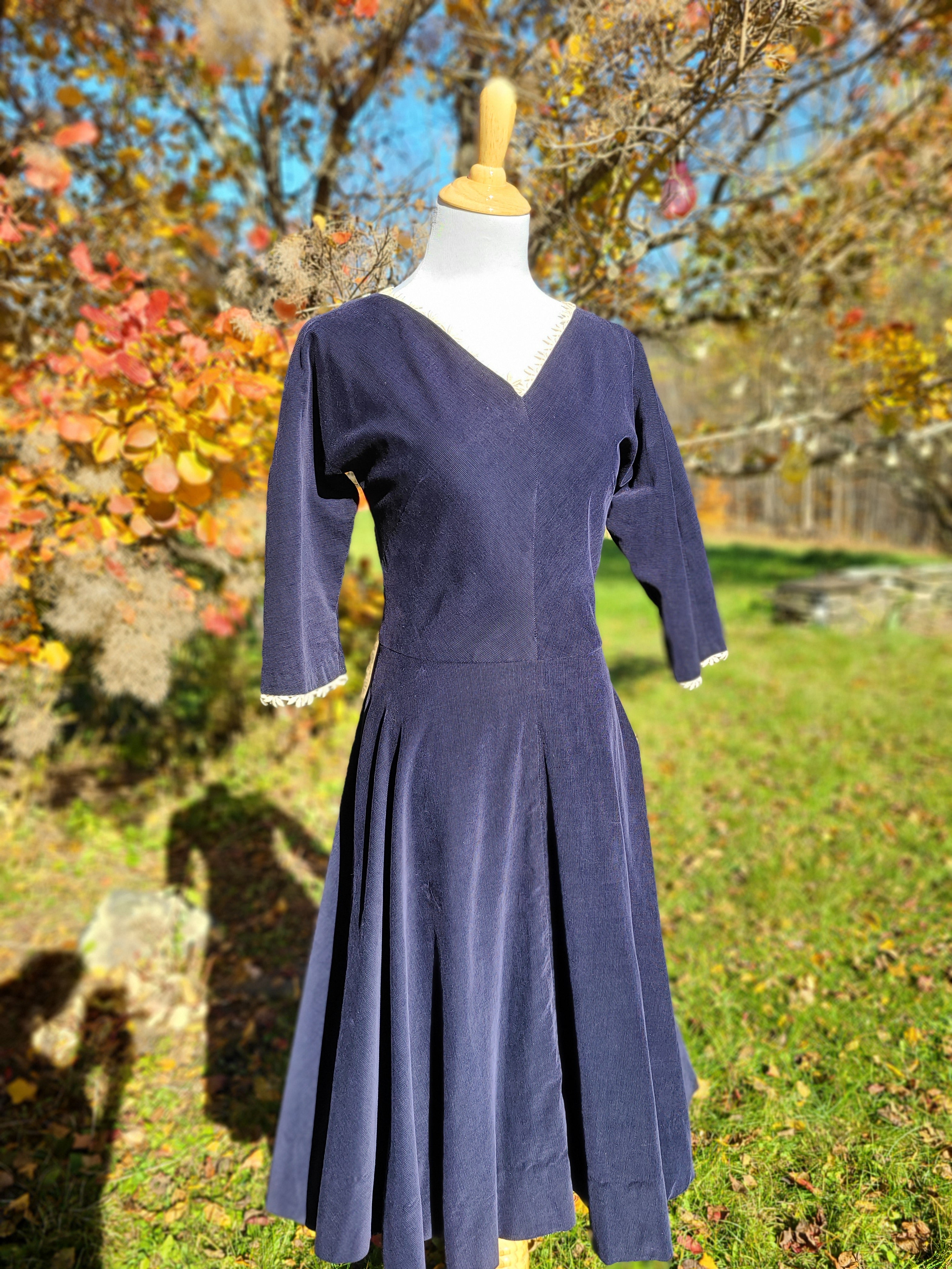 1940s/50s Navy Blue Corduroy Dress – At the Sign of the Golden Scissors