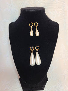 18th Century Faux Pearl Earrings - Extra Large/Medium